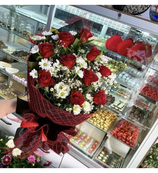 kırmızı gül 10 adet papatya